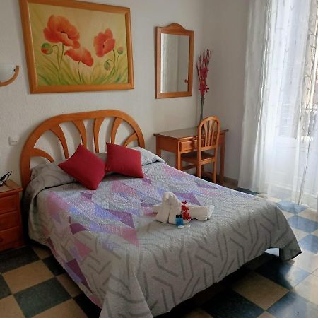 Hostal Continental Madryt Zewnętrze zdjęcie