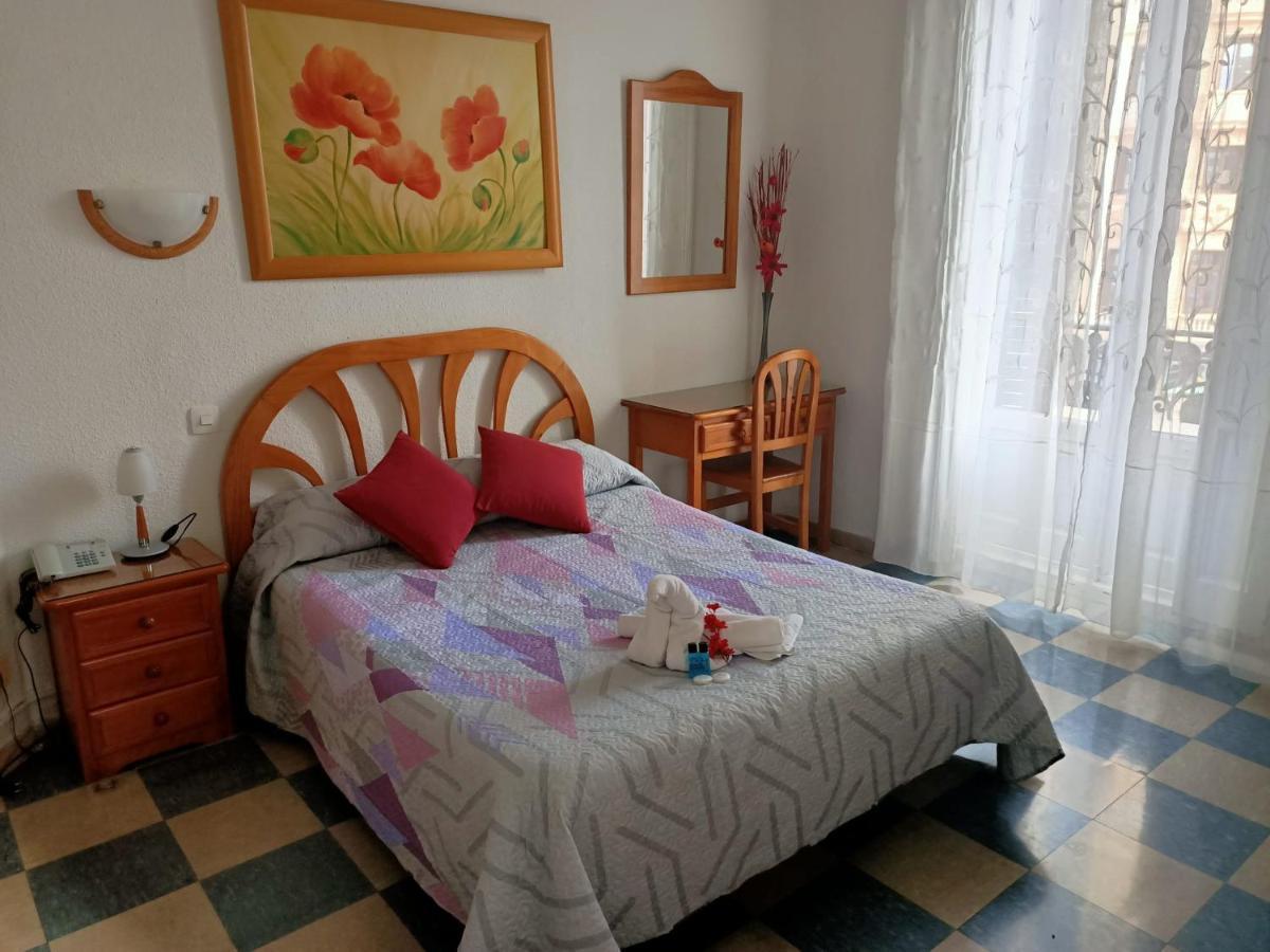 Hostal Continental Madryt Zewnętrze zdjęcie