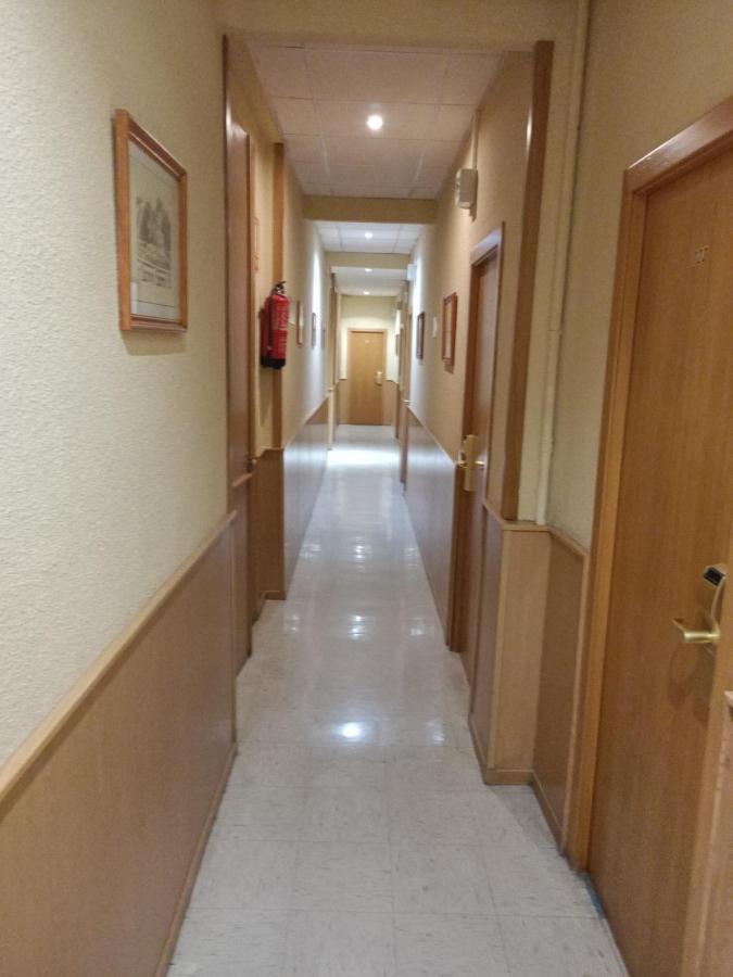 Hostal Continental Madryt Zewnętrze zdjęcie