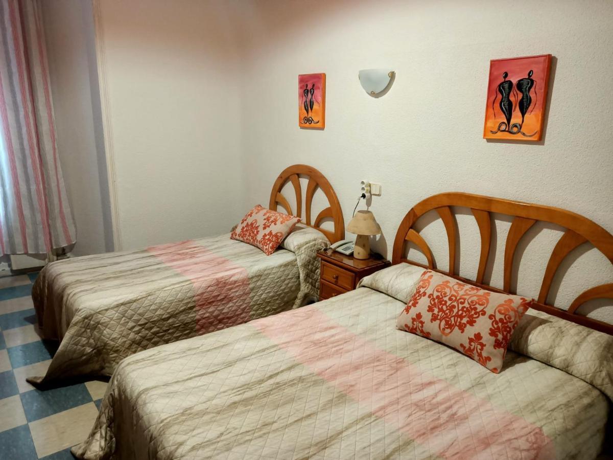 Hostal Continental Madryt Zewnętrze zdjęcie